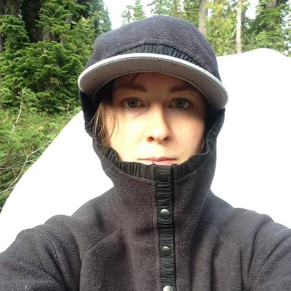 Meet your Posher, Rae - Picture 1 of 1